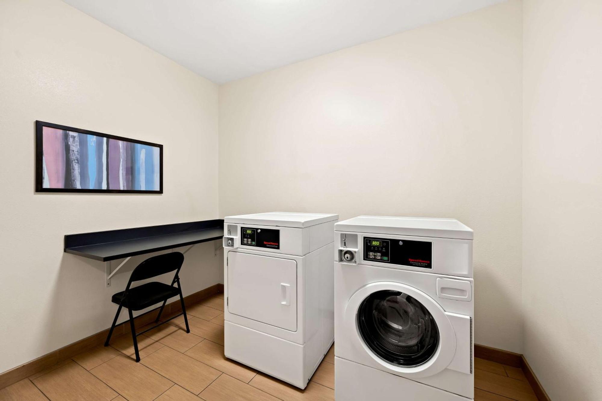 Best Western Bryan College Station Экстерьер фото