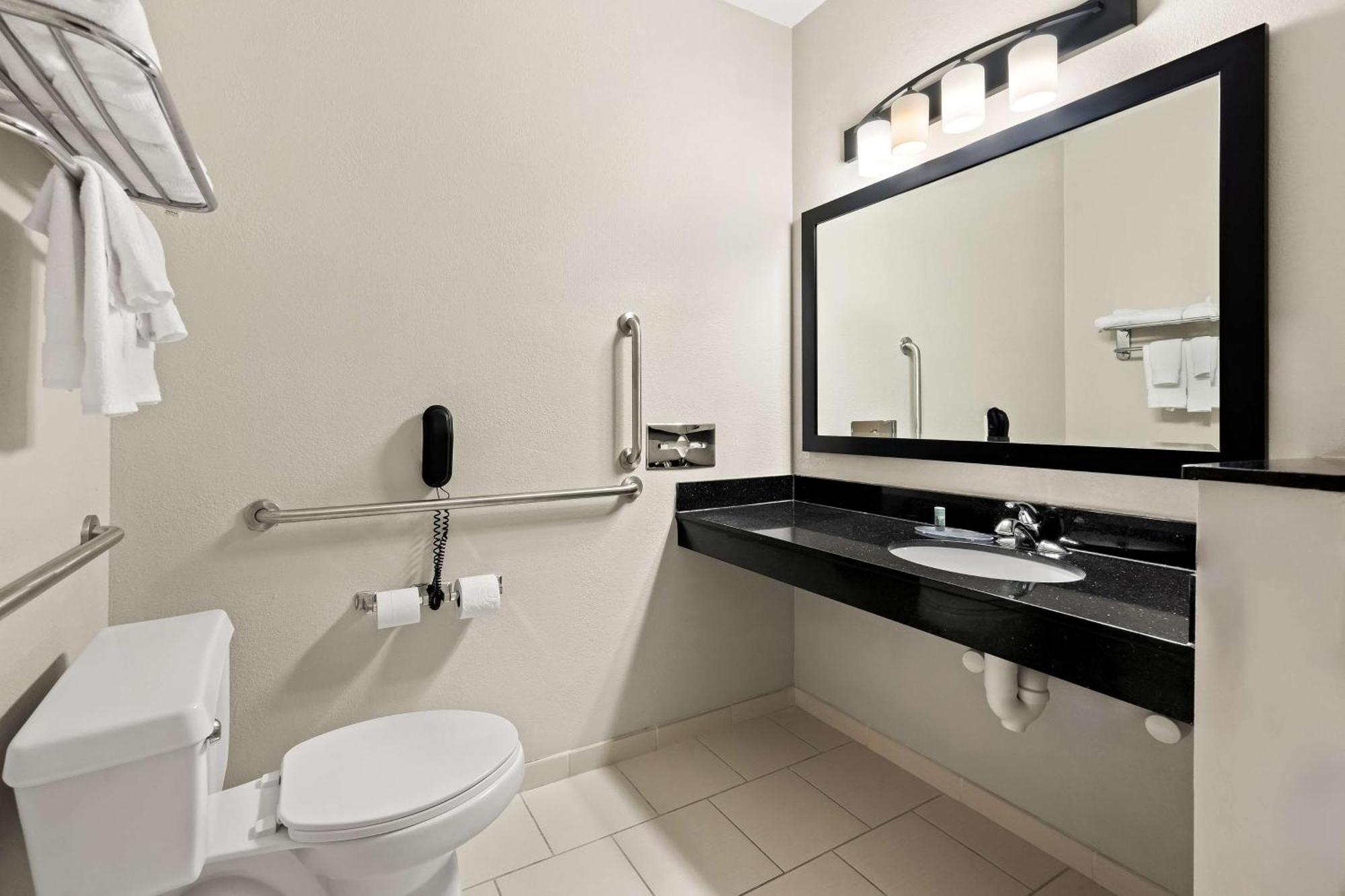 Best Western Bryan College Station Экстерьер фото