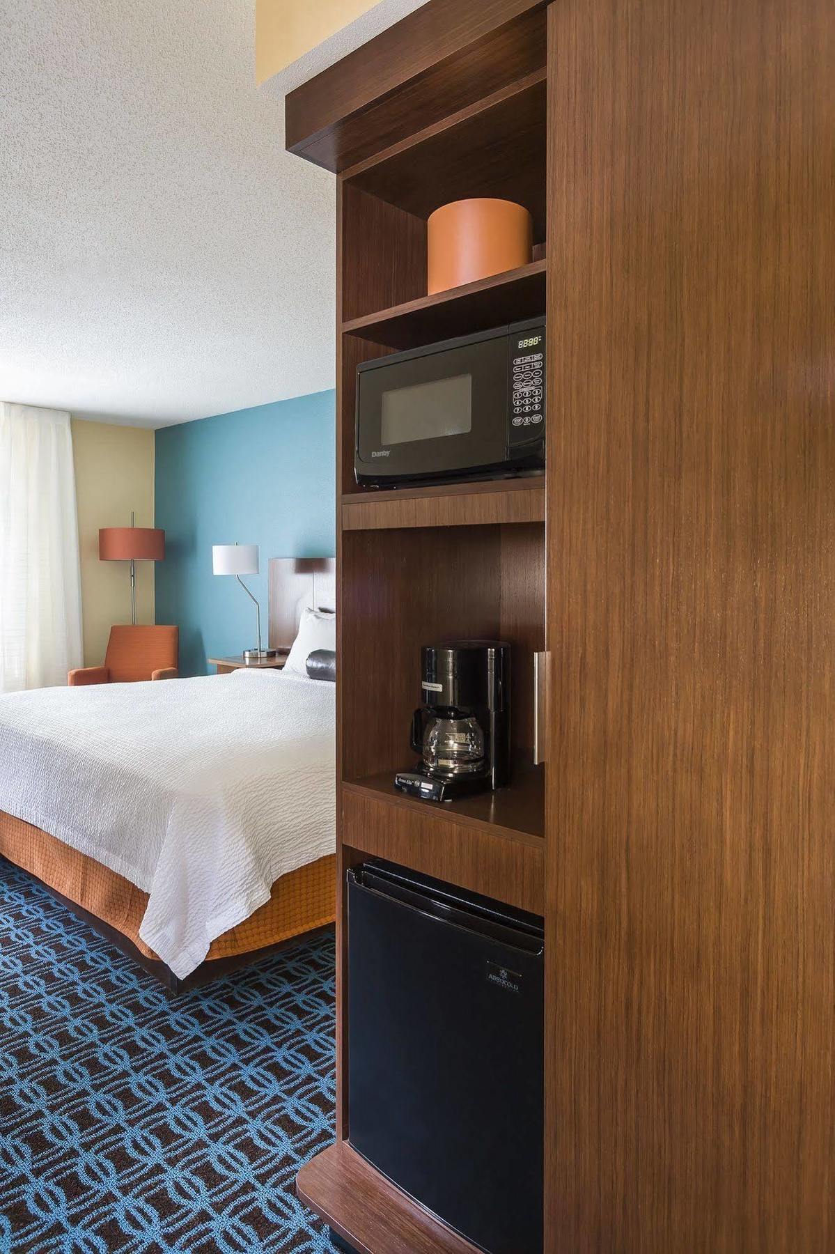 Best Western Bryan College Station Экстерьер фото